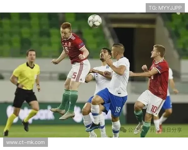 足球巨星挑战素人单挑场面火爆，实力差距悬殊引发热议