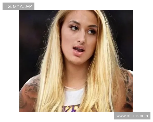 足球球星温柔一面 女神头像展现柔美风采